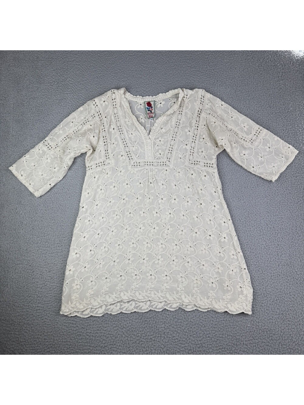 JOHNNY WAS Ivory White Boho Eyelet Lace Embroidered Half Sleeve Blouse Tunic XS